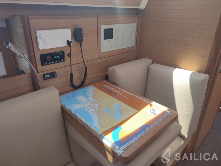Elan Impression 40.1 - Yacht Charter Sailica