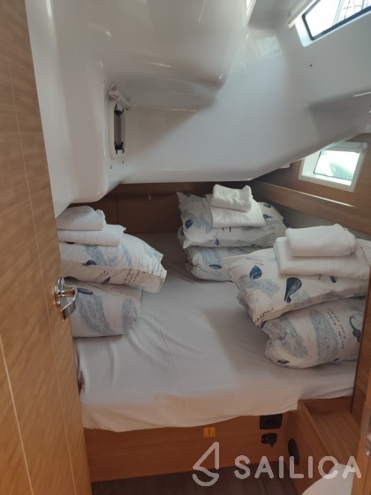 Elan Impression 40.1 - Yacht Charter Sailica