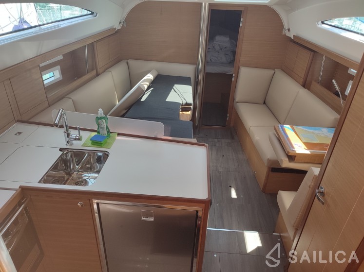 Elan Impression 40.1 - Yacht Charter Sailica