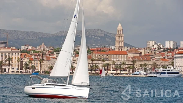 Bavaria 34 Cruiser - Yacht Charter Sailica
