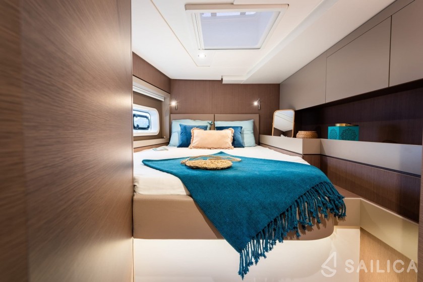 Bali 4.6 - Yacht Charter Sailica