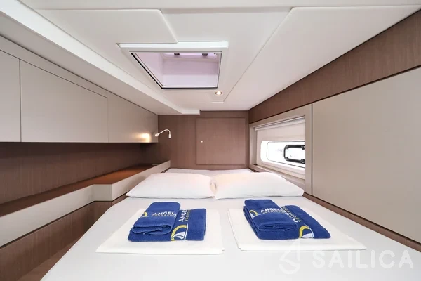 Bali 4.6 - Yacht Charter Sailica