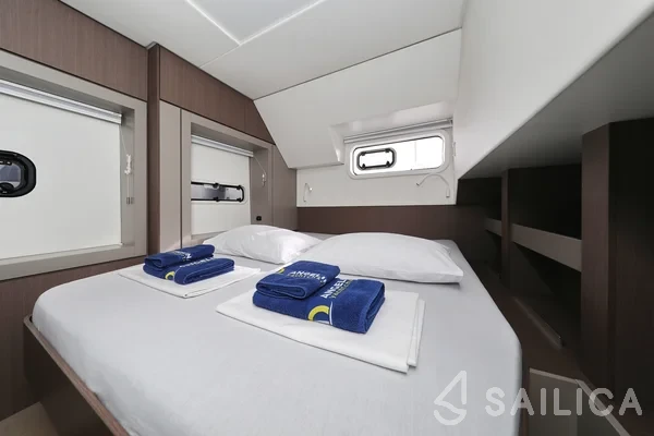 Bali 4.6 - Yacht Charter Sailica