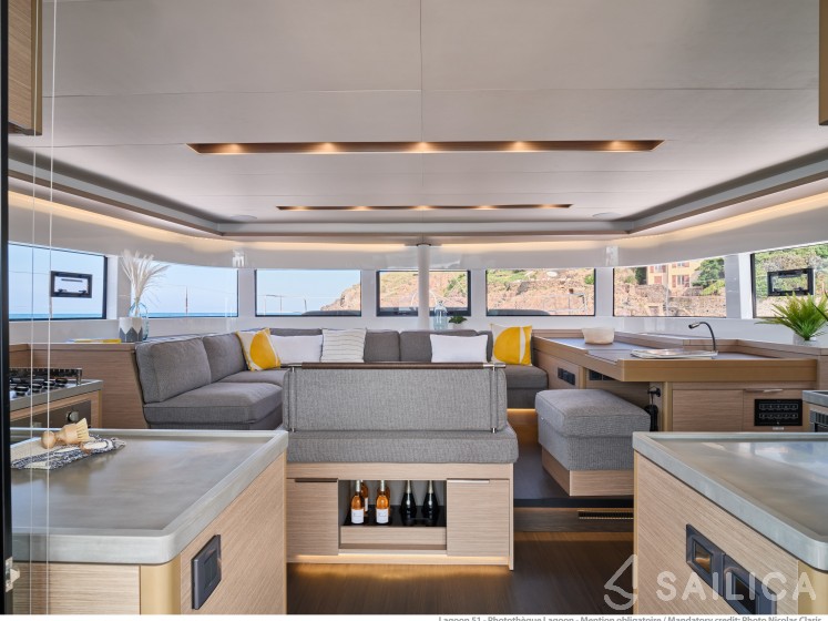 Lagoon 51 - Yacht Charter Sailica