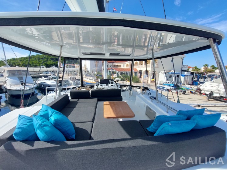 Lagoon 51 - Yacht Charter Sailica