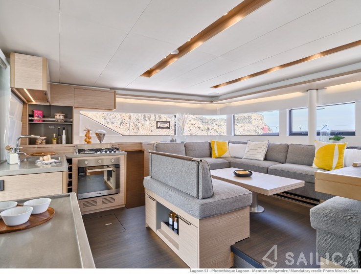 Lagoon 51 - Yacht Charter Sailica