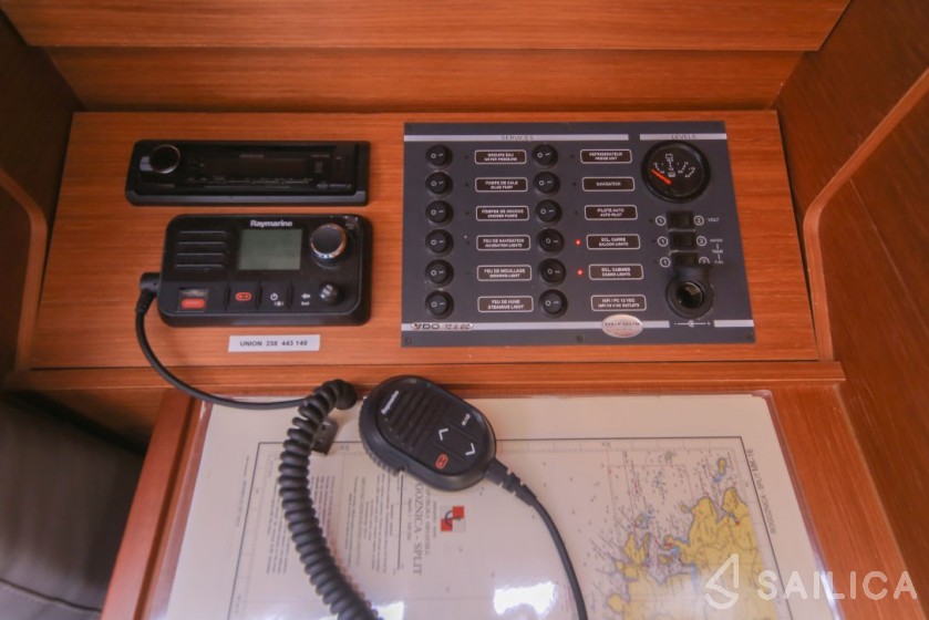 Dufour 310 GL - Yacht Charter Sailica