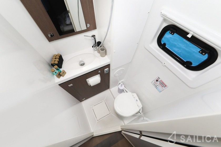 Bali 4.8  - Yacht Charter Sailica