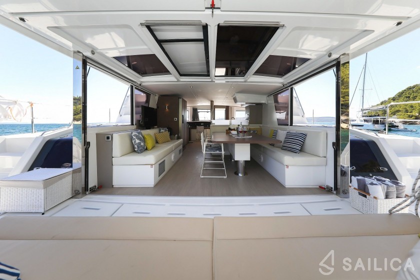 Bali 4.8  - Yacht Charter Sailica