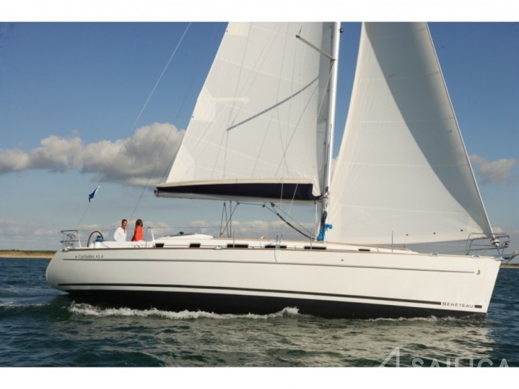 Cyclades 43.4 - Yacht Charter Sailica