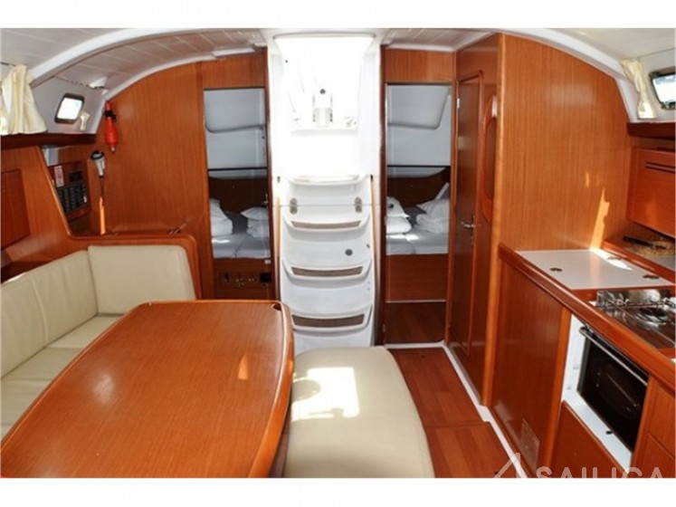 Cyclades 43.4 - Yacht Charter Sailica