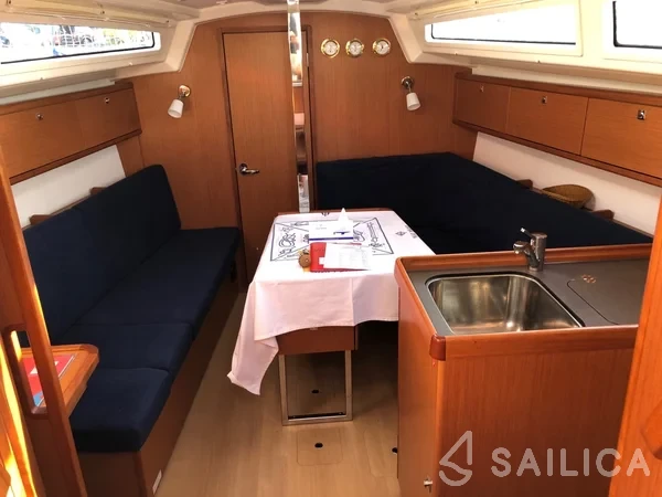 Bavaria 34 Cruiser - Yacht Charter Sailica
