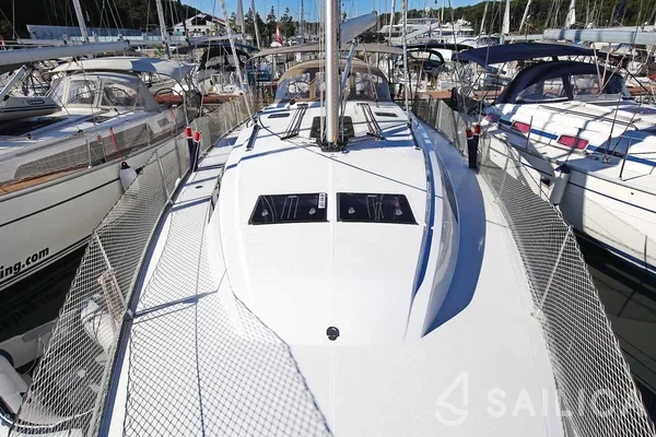 Bavaria 46 Cruiser - Yacht Charter Sailica