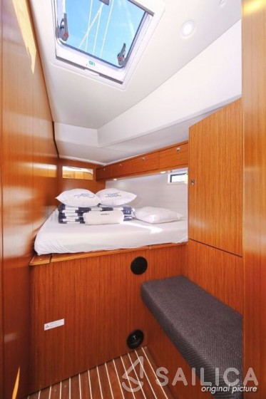 Bavaria 46 Cruiser - Yacht Charter Sailica