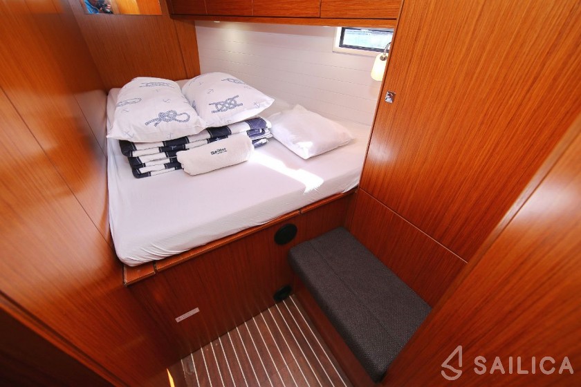 Bavaria 46 Cruiser - Yacht Charter Sailica