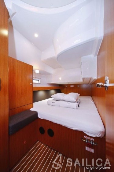 Bavaria 46 Cruiser - Yacht Charter Sailica