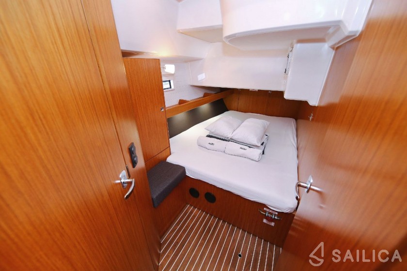 Bavaria 46 Cruiser - Yacht Charter Sailica