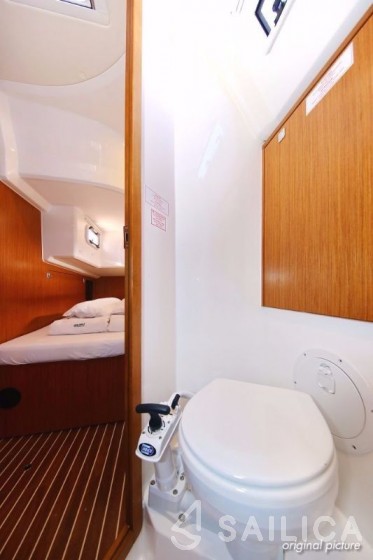 Bavaria 46 Cruiser - Yacht Charter Sailica