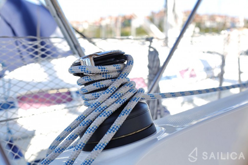 Bavaria 46 Cruiser - Yacht Charter Sailica