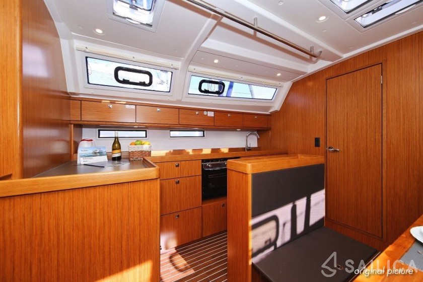 Bavaria 46 Cruiser - Yacht Charter Sailica