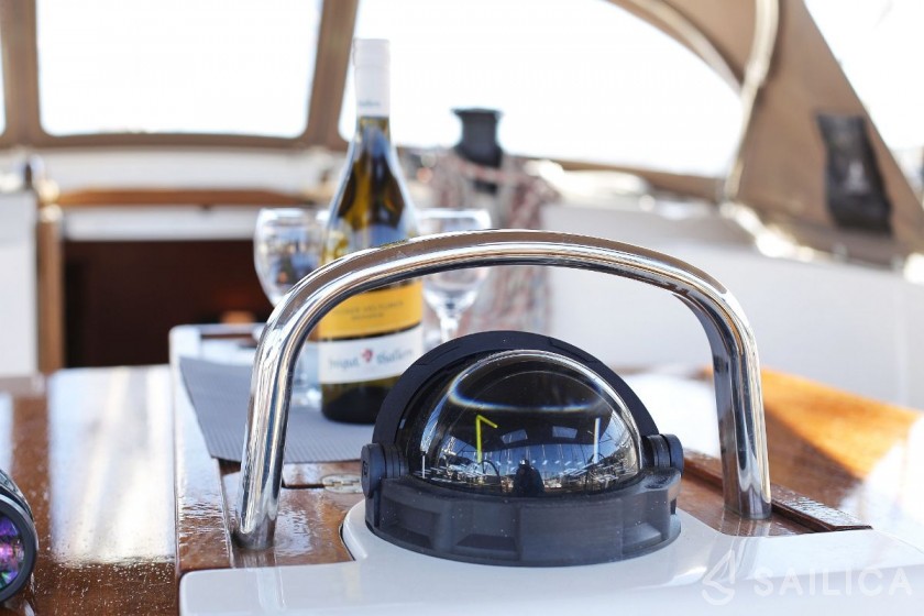 Bavaria 46 Cruiser - Yacht Charter Sailica