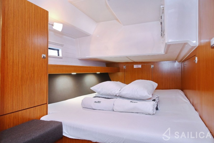 Bavaria 46 Cruiser - Yacht Charter Sailica