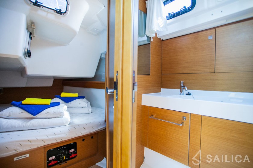 Sun Odyssey 509 - Yacht Charter Sailica