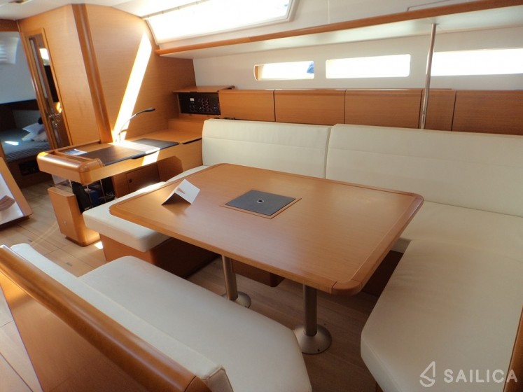 Sun Odyssey 509 - Yacht Charter Sailica