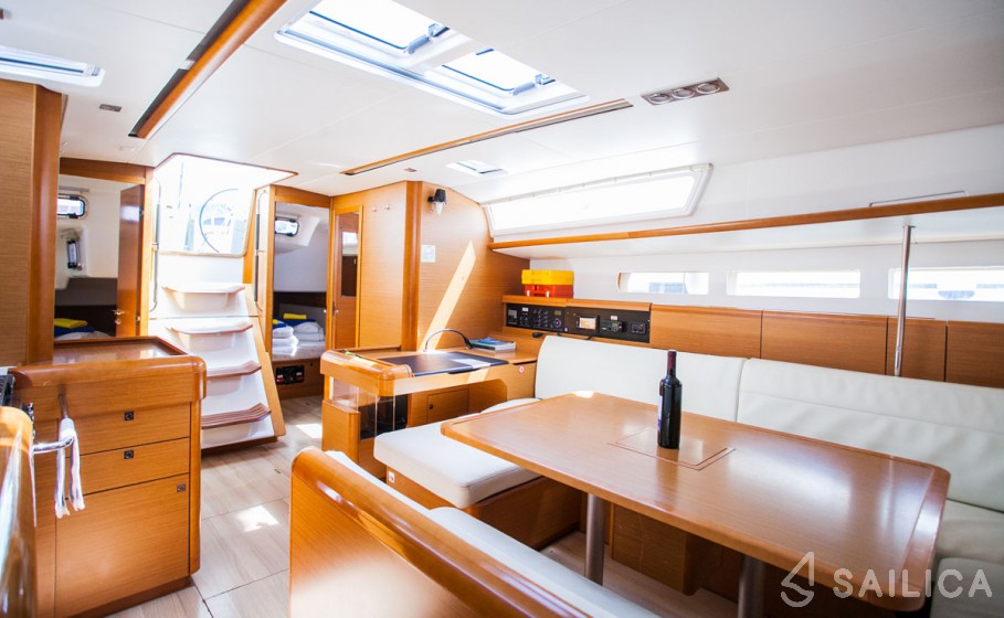 Sun Odyssey 509 - Yacht Charter Sailica