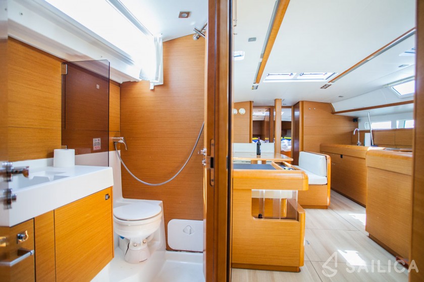 Sun Odyssey 509 - Yacht Charter Sailica