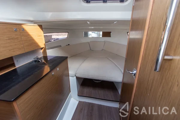 Cap Camarat 9.0 WA - Yacht Charter Sailica