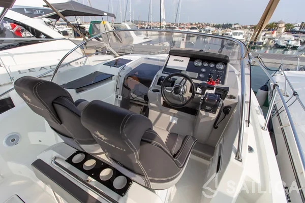 Cap Camarat 9.0 WA - Yacht Charter Sailica