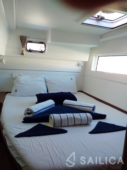 Lagoon 40 - Yacht Charter Sailica