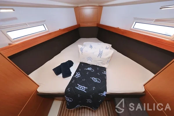 Bavaria 37 Cruiser - Yacht Charter Sailica