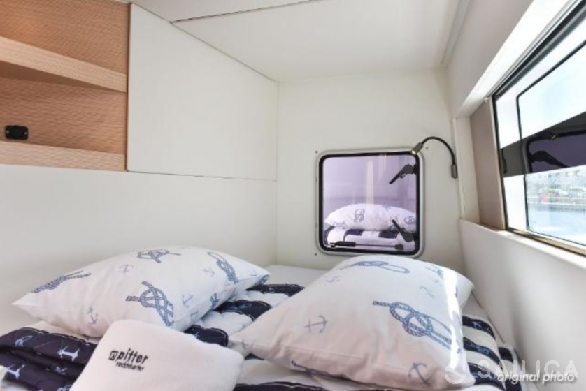 Nautitech 40 open NEW - 4 + 2 cab. - Yacht Charter Sailica