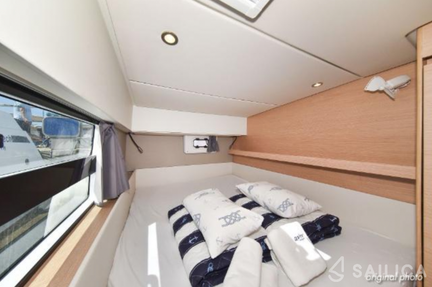 Nautitech 40 open NEW - 4 + 2 cab. - Yacht Charter Sailica