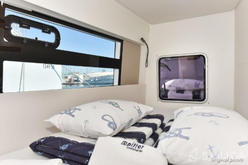 Nautitech 40 open NEW - 4 + 2 cab. - Yacht Charter Sailica