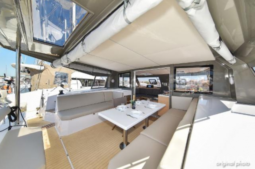 Nautitech 40 open NEW - 4 + 2 cab. - Yacht Charter Sailica