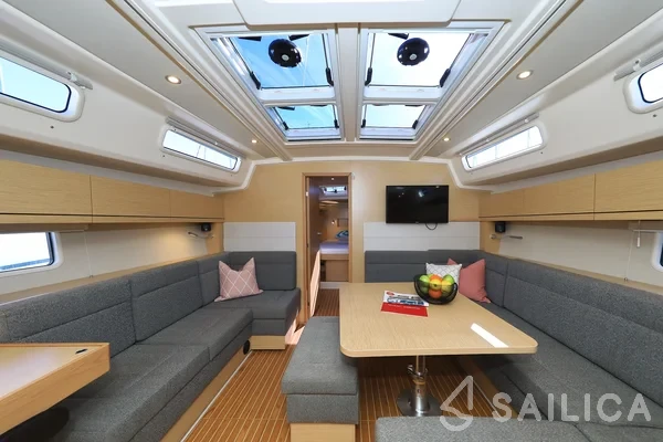 Hanse 458 - Yacht Charter Sailica