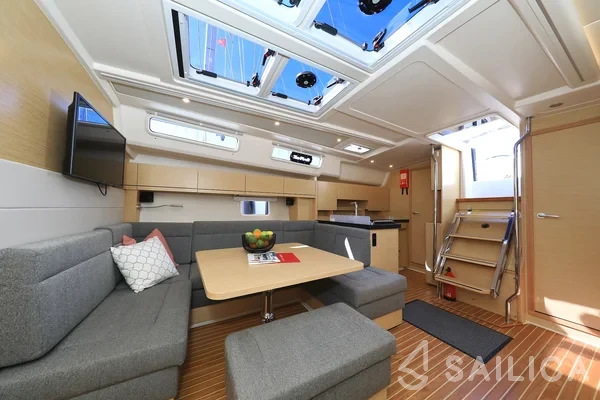 Hanse 458 - Yacht Charter Sailica