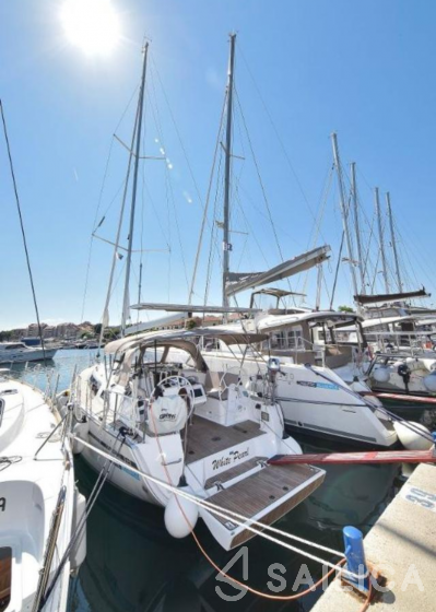 Bavaria 37 Cruiser - Yacht Charter Sailica