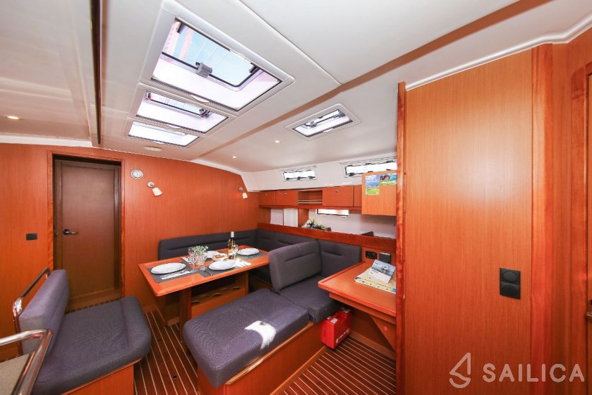 Bavaria 45 Cruiser - Yacht Charter Sailica