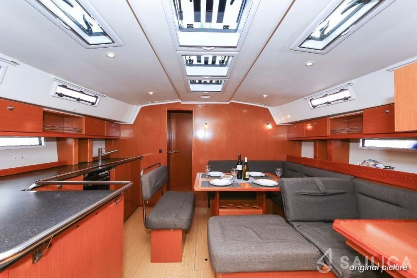 Bavaria 45 Cruiser - Yacht Charter Sailica