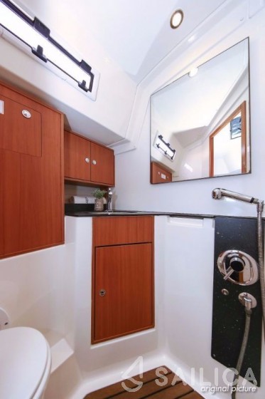 Bavaria 45 Cruiser - Yacht Charter Sailica