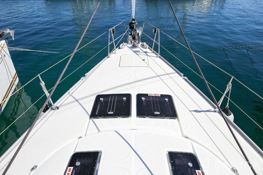 Bavaria 45 Cruiser - Yacht Charter Sailica