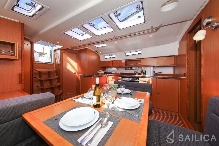 Bavaria 45 Cruiser - Yacht Charter Sailica