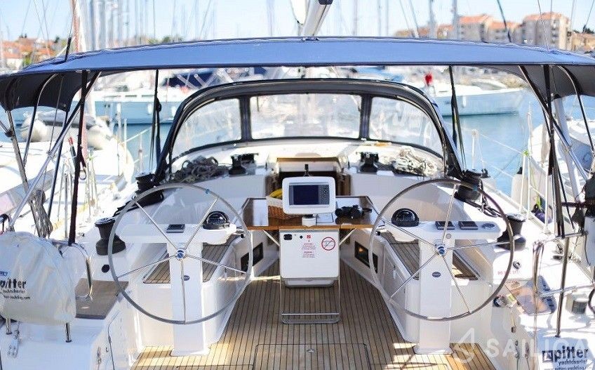 Bavaria 45 Cruiser - Yacht Charter Sailica