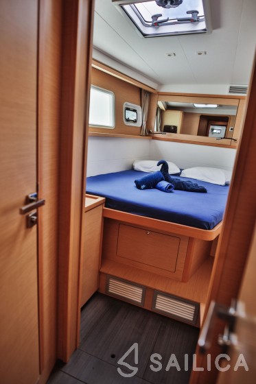 Lagoon 450  Flybridge - Yacht Charter Sailica