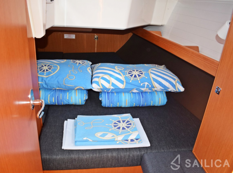 Bavaria 37 Cruiser - Yacht Charter Sailica