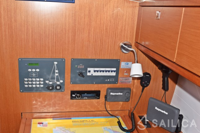 Bavaria 37 Cruiser - Yacht Charter Sailica